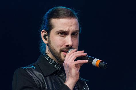 8 Famous Bass Singers of All Time [Opera 2024].